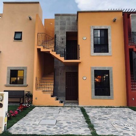 Depa En San Miguel De Allende Zirandaro Con Piscina Luaran gambar